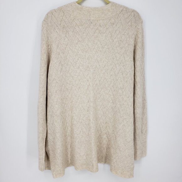 Chico's Herringbone V Neck Tunic Sweater XL Relaxed Fit Textured Beige Tan - Picture 3 of 8